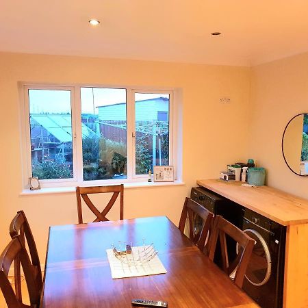 Specious 3Bed Property With Parking & Large Garden Aveley Extérieur photo