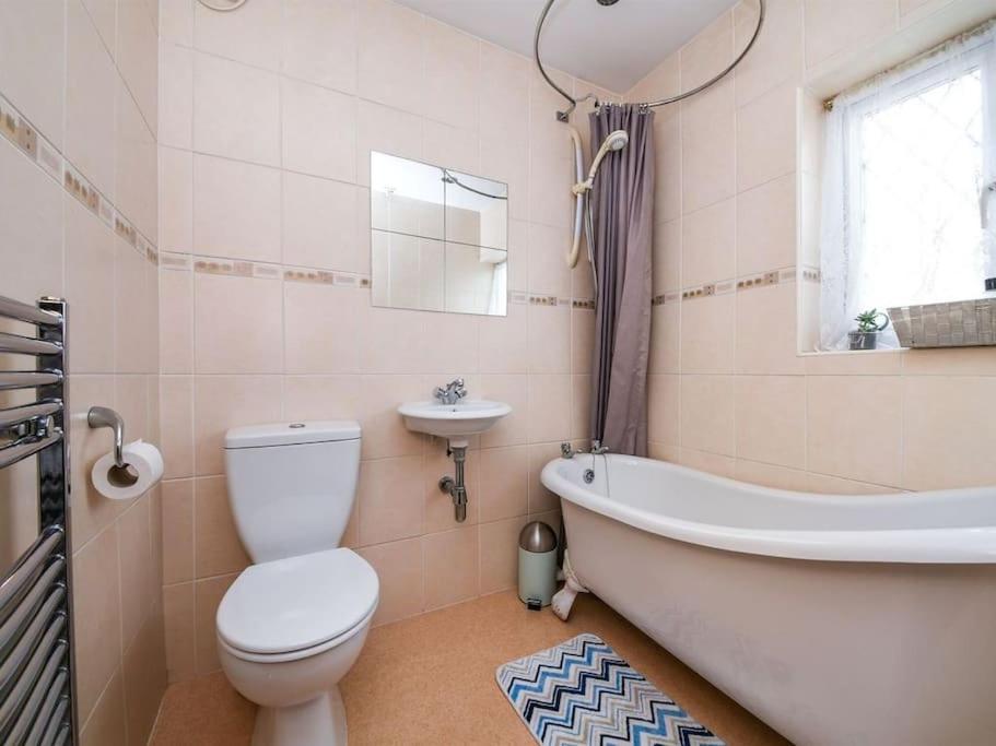 Specious 3Bed Property With Parking & Large Garden Aveley Extérieur photo