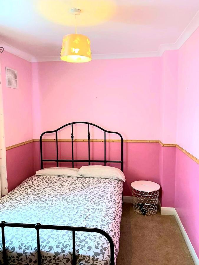Specious 3Bed Property With Parking & Large Garden Aveley Extérieur photo