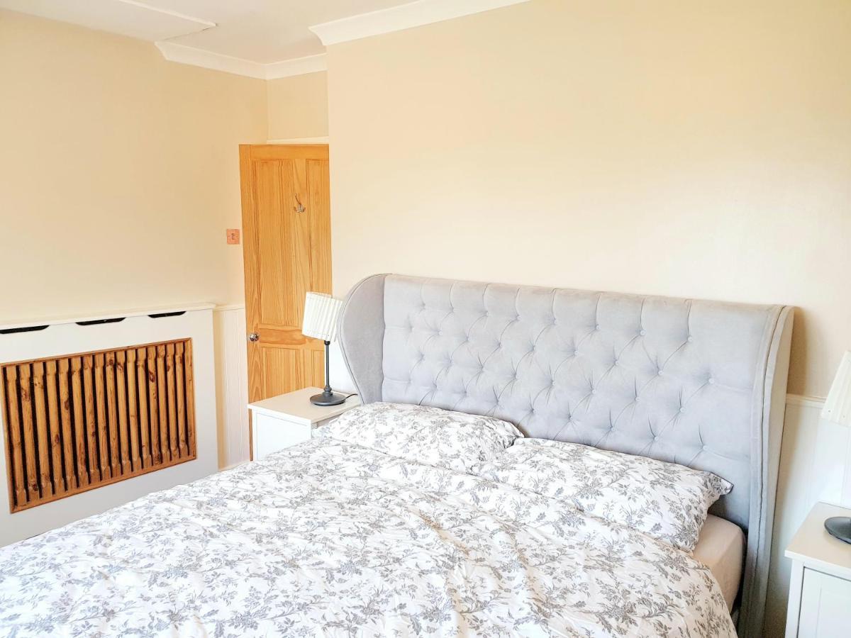 Specious 3Bed Property With Parking & Large Garden Aveley Extérieur photo